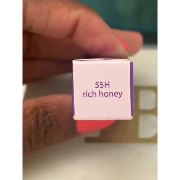 Tarte NIB Maracuja Creaseless Concealer Travel Size Hydrating - Rich Honey 55H - Picture 2 of 4